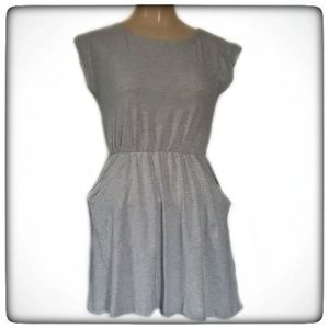 Crazy 8 Grey Cotton Dress Perfect for the Pool 7-8